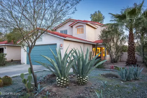 5071 W Albatross Pl, Tucson, AZ 85742