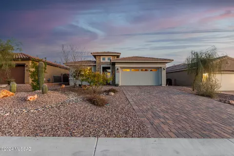 7707 W Laurel Ln, Marana, AZ 85658
