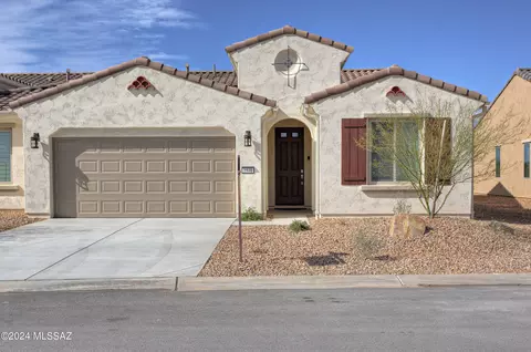 1531 N Ruff Ct, Green Valley, AZ 85614