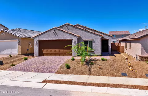 7632 S Caminito Galano, Tucson, AZ 85756