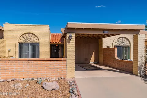 1442 W Via De Roma, Green Valley, AZ 85622