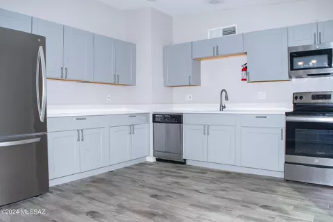4671 S Rosette Ave, Tucson, AZ 85730