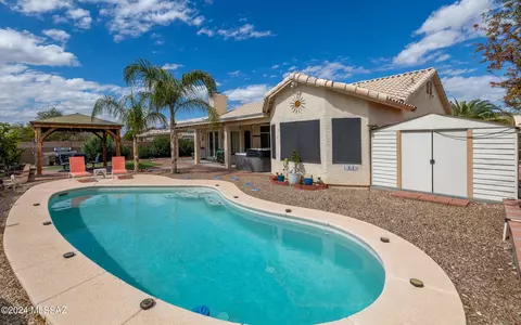 10032 E Paseo San Bernardo, Tucson, AZ 85747