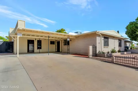1825 S Oak Park Dr, Tucson, AZ 85710