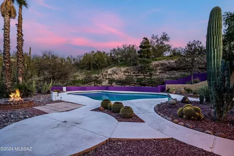 Exterior - 405 E River Rd, Tucson, AZ 85704 photo 7 of 9