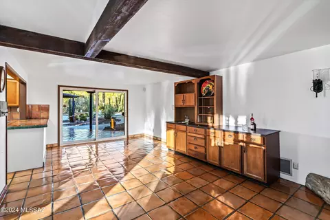 Dining - 405 E River Rd, Tucson, AZ 85704 photo 1 of 1
