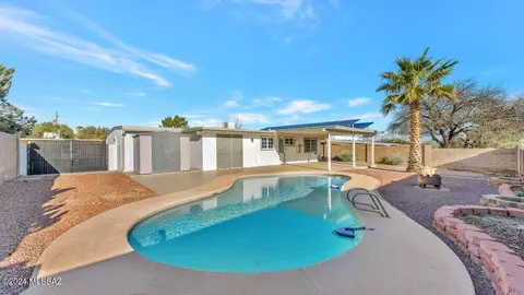 Exterior - 3221 S Champlain Ave, Tucson, AZ 85730 photo 2 of 3