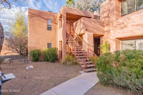 5051 N Sabino Canyon Rd #2128, Tucson, AZ 85750