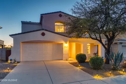 13039 N Bellbird Dr, Oro Valley, AZ 85755