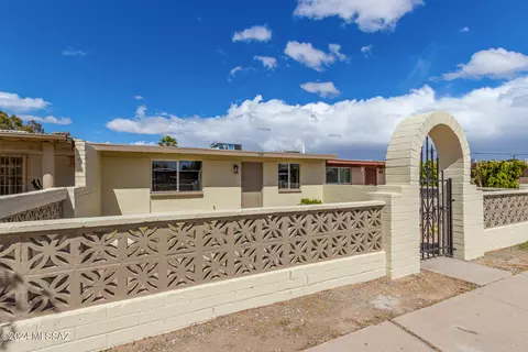122 W Mossman Rd, Tucson, AZ 85706