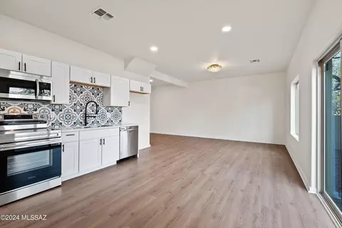 1061 E Irwin Pl, Tucson, AZ 85719 photo 7