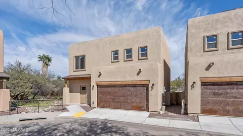 1061 E Irwin Pl, Tucson, AZ 85719 photo 6