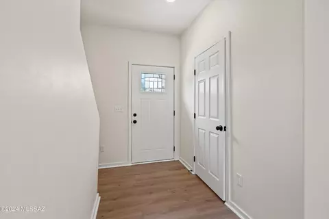 1061 E Irwin Pl, Tucson, AZ 85719 photo 2