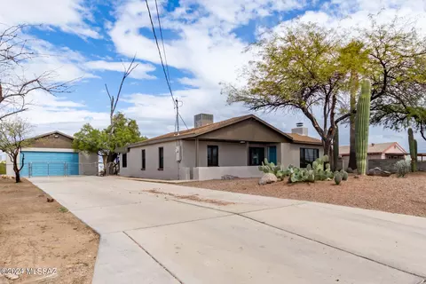 21 E Schilling Pl, Tucson, AZ 85706