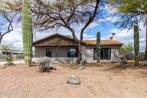 21 E Schilling Pl, Tucson, AZ 85706 photo 4