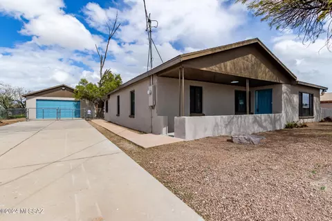21 E Schilling Pl, Tucson, AZ 85706 photo 6