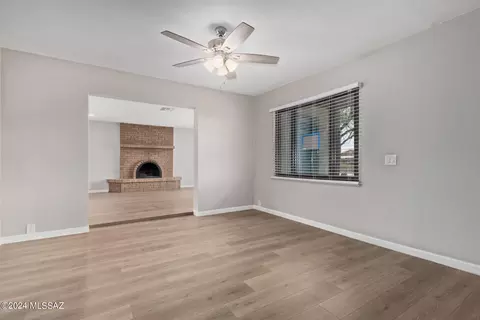21 E Schilling Pl, Tucson, AZ 85706 photo 13