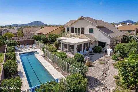 1810 N Rolling Stone Dr, Tucson, AZ 85745