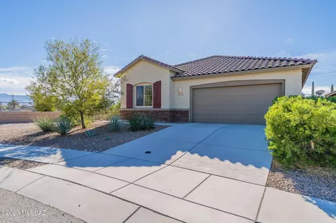 811 N Robb Hill Pl, Tucson, AZ 85710