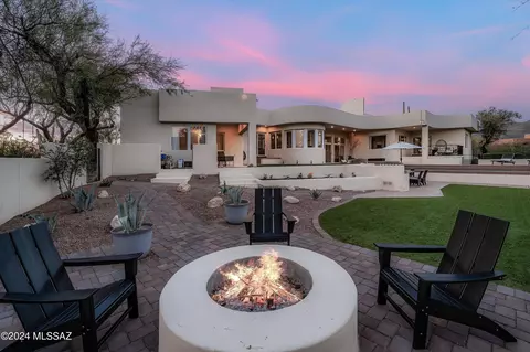 Exterior - 13005 E Cape Horn Dr, Tucson, AZ 85749 photo 4 of 6