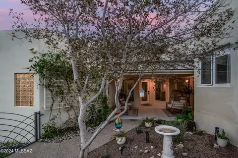 Exterior - 13005 E Cape Horn Dr, Tucson, AZ 85749 photo 6 of 6