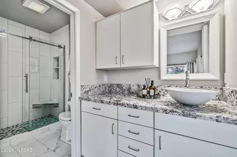 Bath - 13005 E Cape Horn Dr, Tucson, AZ 85749 photo 7 of 7