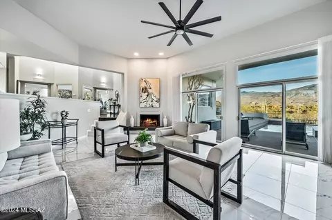 Living - 13005 E Cape Horn Dr, Tucson, AZ 85749 photo 2 of 6
