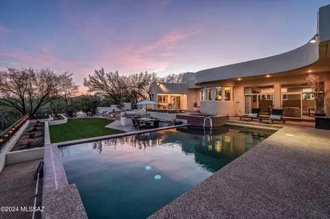 Exterior - 13005 E Cape Horn Dr, Tucson, AZ 85749 photo 1 of 6
