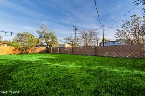 4112 E Sylvane Dr, Tucson, AZ 85711 photo 42