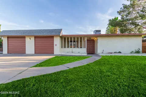 4112 E Sylvane Dr, Tucson, AZ 85711 photo 6