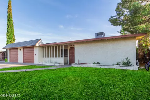 4112 E Sylvane Dr, Tucson, AZ 85711 photo 9