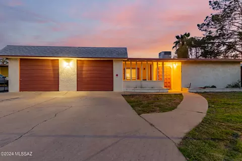 4112 E Sylvane Dr, Tucson, AZ 85711