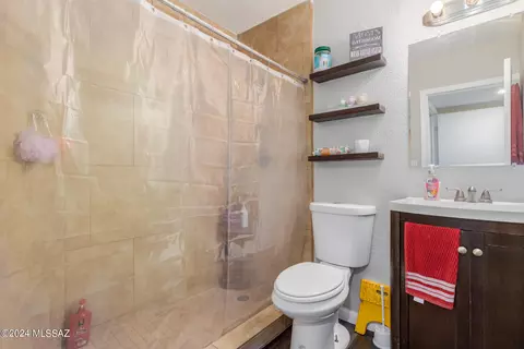 4112 E Sylvane Dr, Tucson, AZ 85711 photo 27