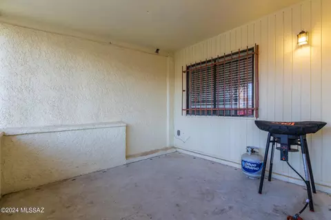 4112 E Sylvane Dr, Tucson, AZ 85711 photo 10