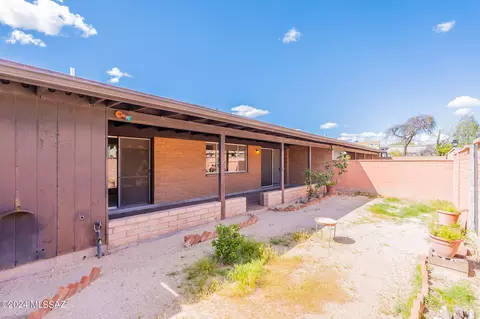 Exterior - 13 E Mediterranean Dr, Tucson, AZ 85704 photo 5 of 7
