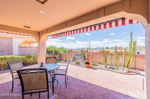 1525 W Acala St, Green Valley, AZ 85622