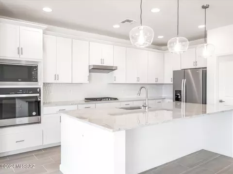 1337 E Pecan Meadow Ln, Sahuarita, AZ 85629