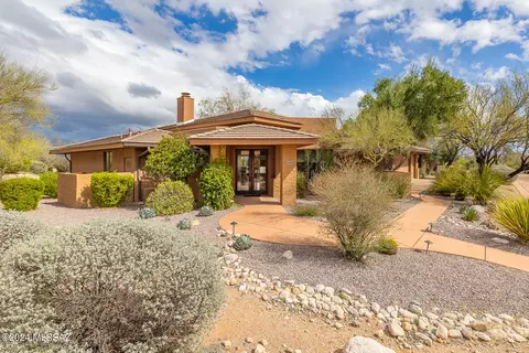 3908 N Canyon Ranch Ridge Pl, Tucson, AZ 85750