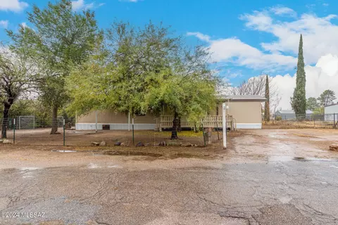 16611 N Ave De La Reata, Tucson, AZ 85739