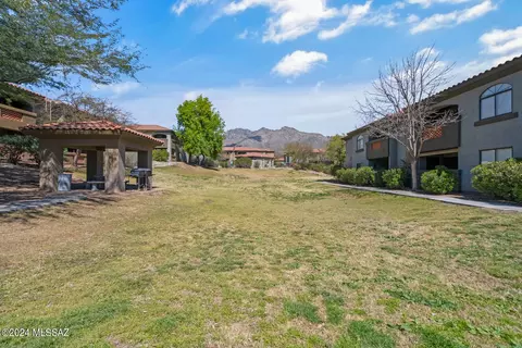 5751 N Kolb Rd #42101, Tucson, AZ 85750