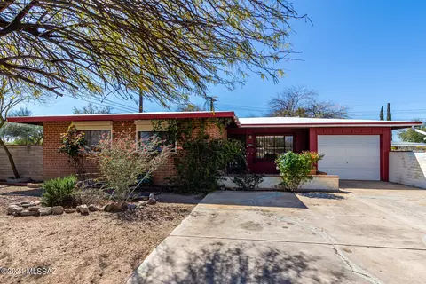 7066 E Calle Marte, Tucson, AZ 85710