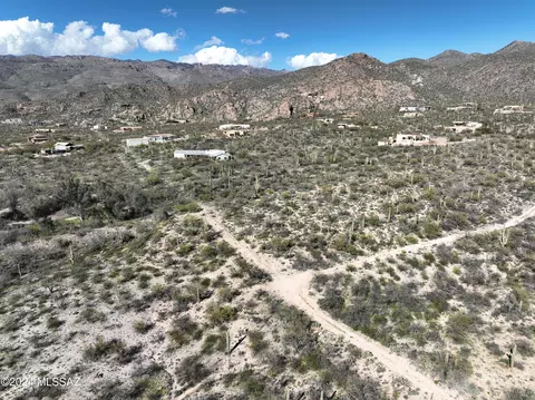 12756 E Nighthawk Ranch Pl, Tucson, AZ 85749 photo 6