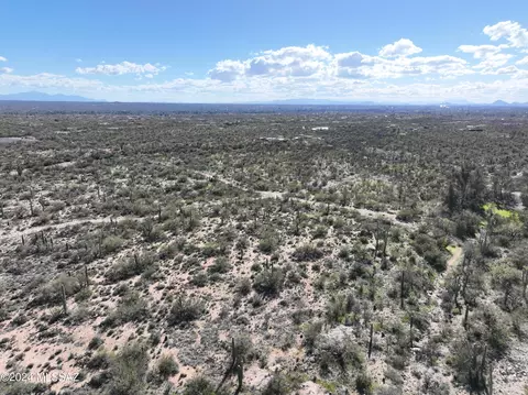 12756 E Nighthawk Ranch Pl, Tucson, AZ 85749 photo 3
