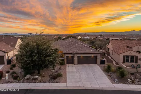 2148 E Madera Plateau Dr, Green Valley, AZ 85614