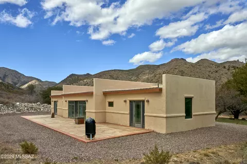 2749 W Hilltop Rd, Portal, AZ 85632