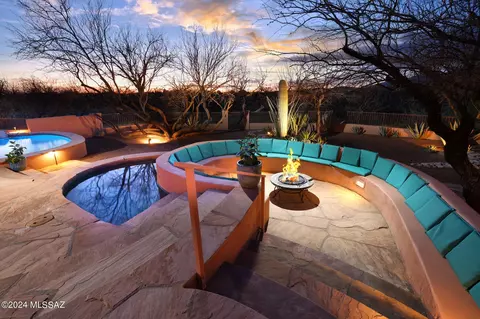 8753 E Bear Paw Pl, Tucson, AZ 85749