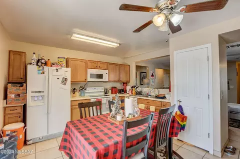 Kitchen - 5284 E Desert Straw Ln, Tucson, AZ 85756 photo 1 of 2