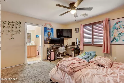 Bedroom - 5284 E Desert Straw Ln, Tucson, AZ 85756 photo 1 of 4