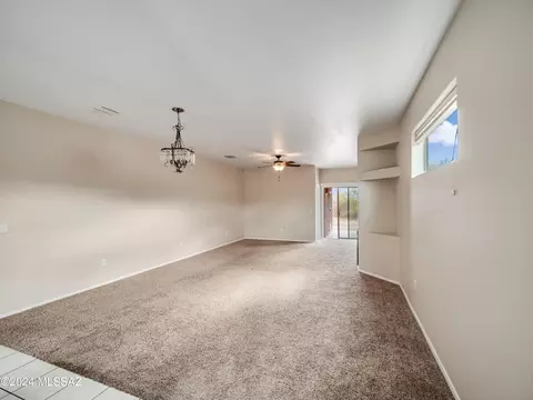 689 E Pima Meadows Dr, Vail, AZ 85641 photo 4