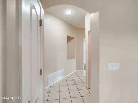 689 E Pima Meadows Dr, Vail, AZ 85641 photo 17